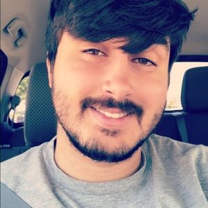 Meet your Posher, Zach